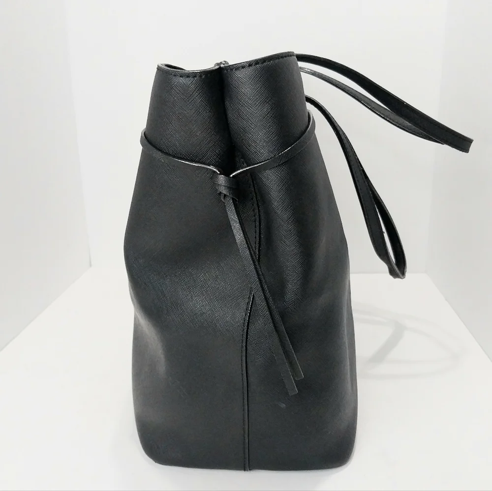 Kate Spade Ari Laurel Way, Saffiano Leather Tote‎ Bag